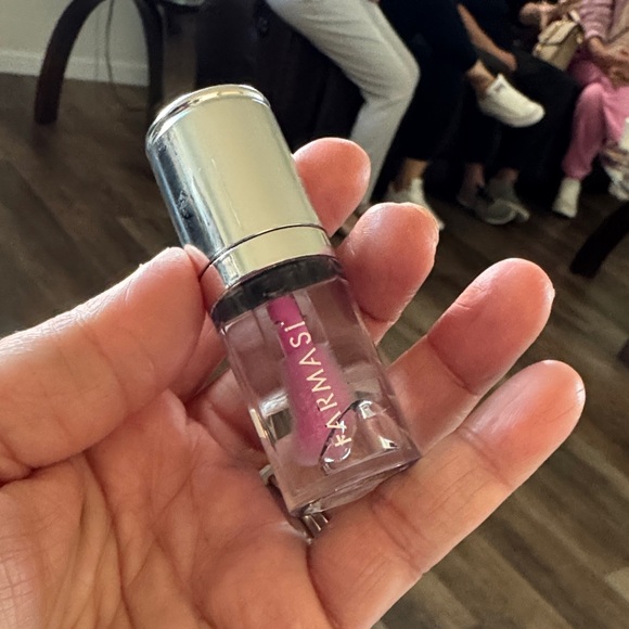 Farmasi Other - Farmasi Shimmering Pink Lipstick